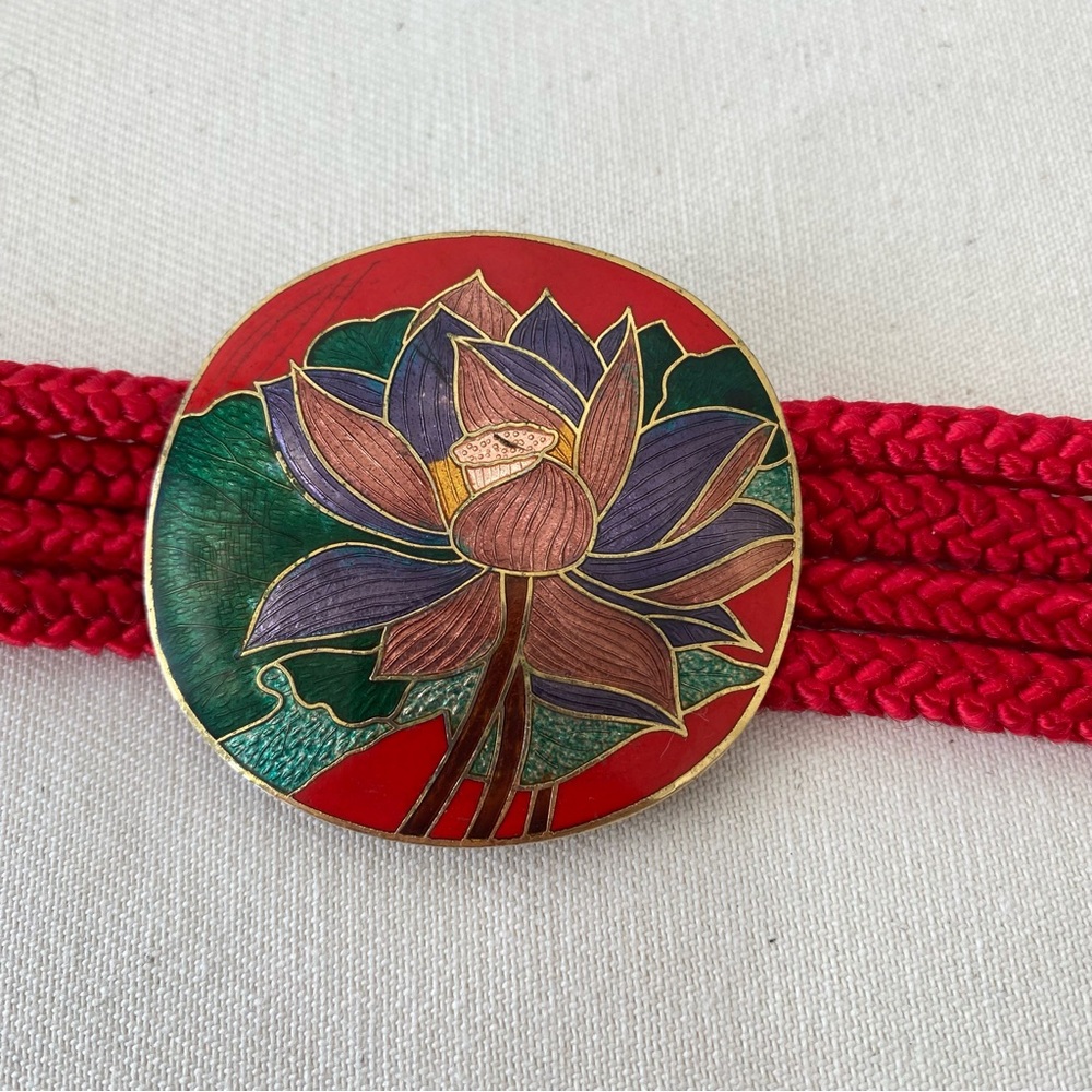 Vintage Cloisonne Floral Belt Buckle Red Rope bras. Gold Cottagecore hippie chic